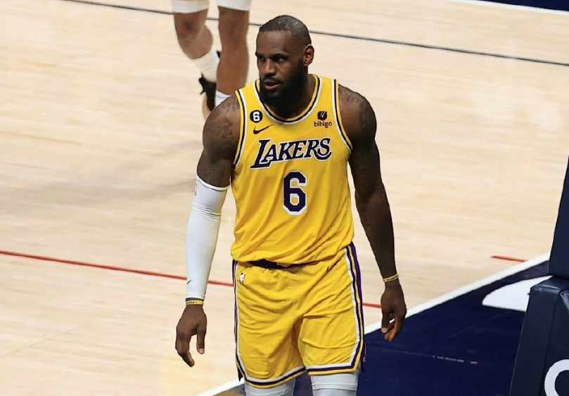  八村塁26分湖人险胜雷霆  