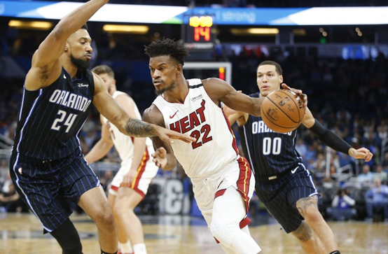  阿德巴约25+15+8，热火终结雄鹿三连胜  